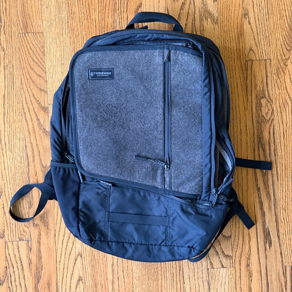 Timbuk2 Gray and Black Men's Backpack